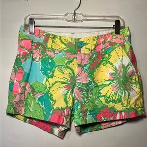 Lilly Pulitzer Callahan Shorts Big Flirt EUC Size 4 Hibiscus Print
